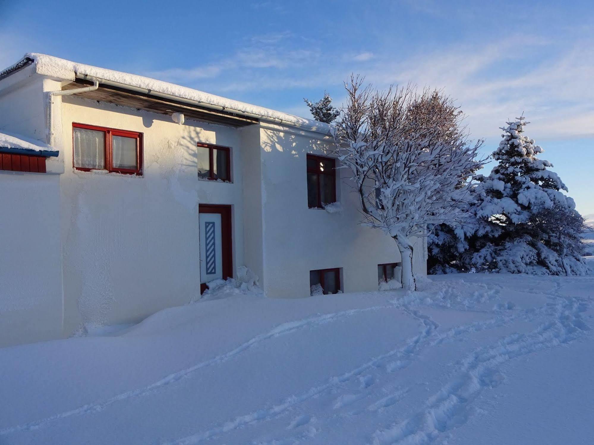 Brekkulaekur Guesthouse Hunathing Vestra Buitenkant foto